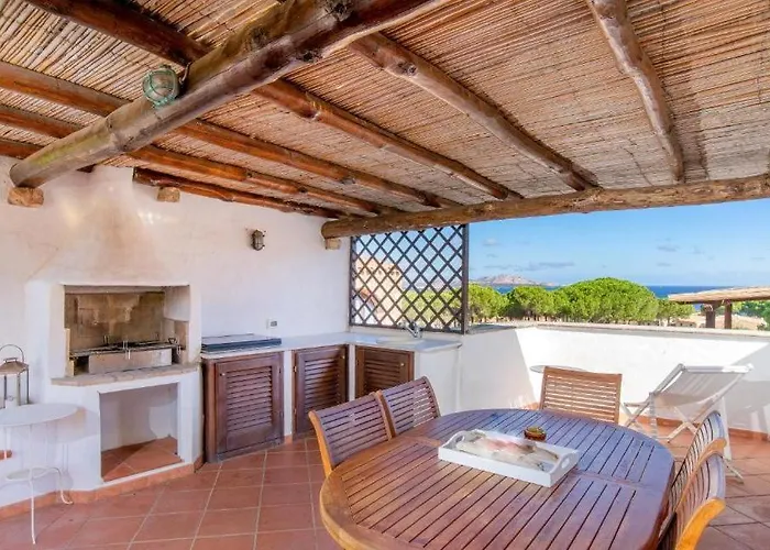 Casa de Férias Vistamare I Pini Baja Sardinia